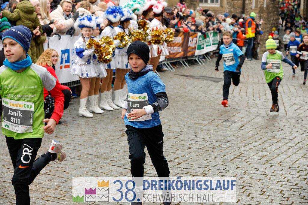 400m AOK Junior Cup | 3 Koenigslauf 2024 400m AOK Junior Cup - Realisiert mit Pictrs.com