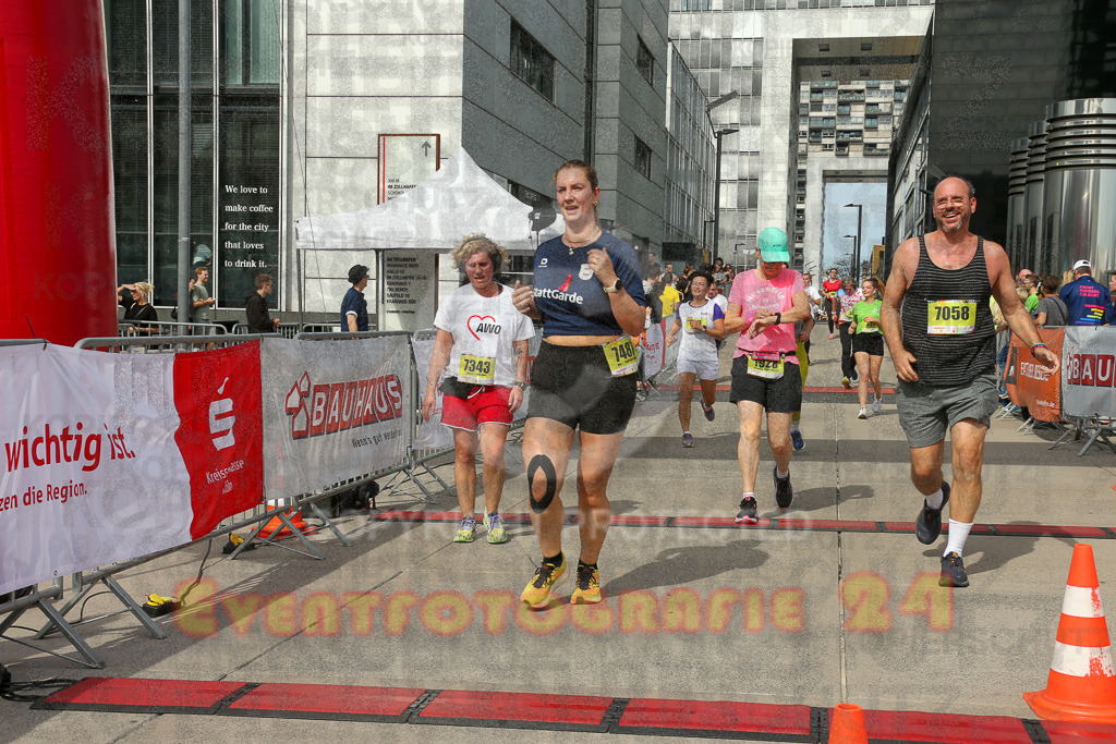 250920_1333_EX1_5466 | Sportfotografie im Rhein-Sieg Kreis, Köln, Bonn, NRW, Rheinland Pfalz, Hessen, etc. Unser Tätigkeitsfeld umfasst den Laufsport vom Volkslauf über den Marathon, Duathlon, Triathon bis zum Ultralauf wie Kölnpfad Ultra oder Schindertrail.