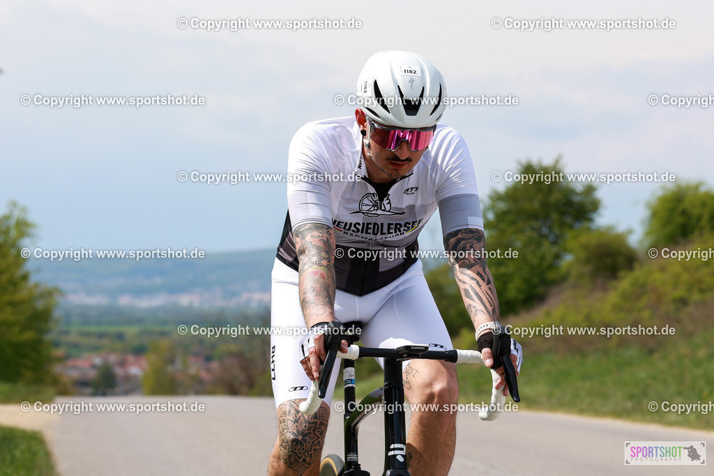 375_AR6_2313 | Neusiedlersee Radmarathon 2026@sportshot_your_pictrs #yourpictures#roadtowm2029 #nrm #neusiedlerseeradmarathon #neusiedlersee #neusiedlerseetourismus #burgenland #mörbisch #nrm26 #burgenlandtourismus #voglundco #poweredbyburgenlandtourismus #radsport #rad #marathon #ucigranfondo #visitburgenland #ucigranfondoworldseries