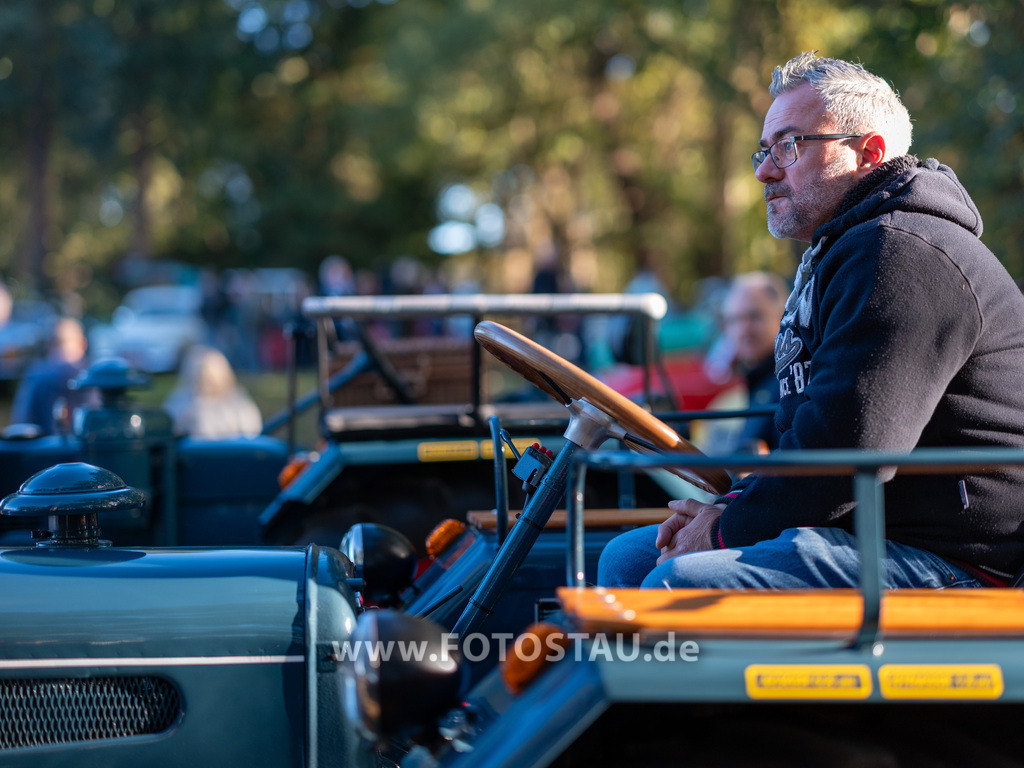 20251018-00159 | Syke Barrien 2025 Oldtimer Treffen - Realisiert mit Pictrs.com