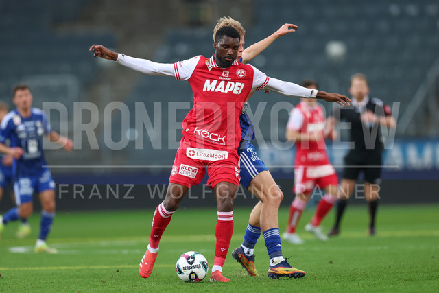 Grazer AK 1902 vs RZ Pellets WAC – Austrian Bundesliga | Graz, Austria, 14.Mar.26 - SOCCER - ADMIRAL Bundesliga, Grazer AK 1902 vs RZ Pellets WAC. The image shows Beres Owusu (GAK) and Erik Kojzek (WAC).     