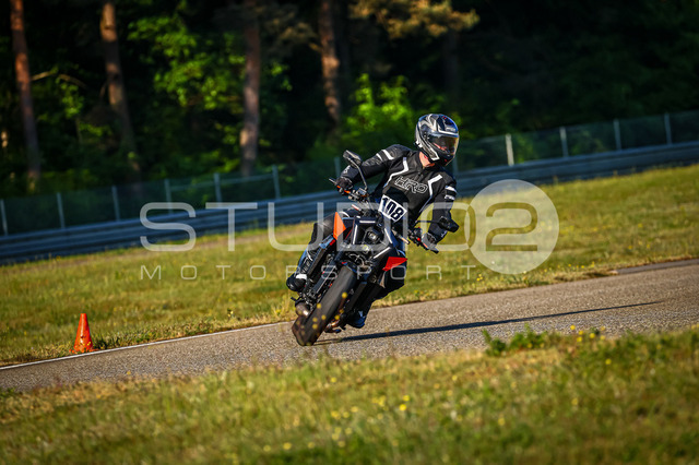 0108-260508DCB-007_108 | Deine Full-Service-Agentur für ✔️Videoproduktionen und ✔️Motorsportfotografie Jetzt Angebot anfragen!