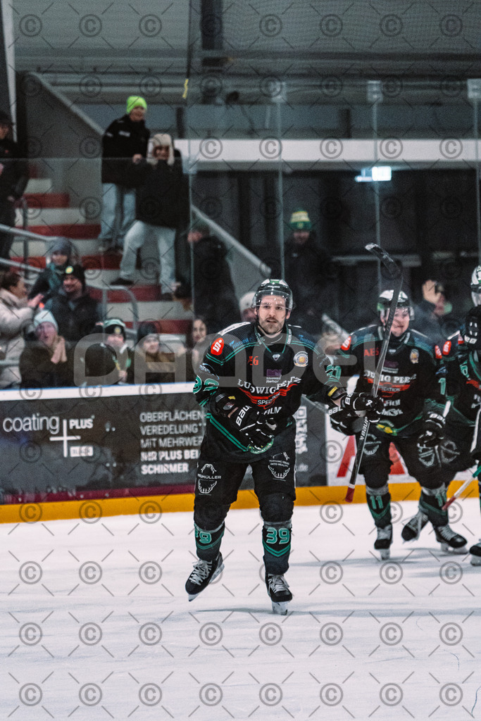 Alligators_vs_Toelz_15_02_2026-38 | Höchstadt Alligators Fotogalerie: Eishockey-Action aus Franken. Professionelle Spielfotos, Portraits & Stadionbilder zum Download. Jetzt entdecken! - Realisiert mit Pictrs.com