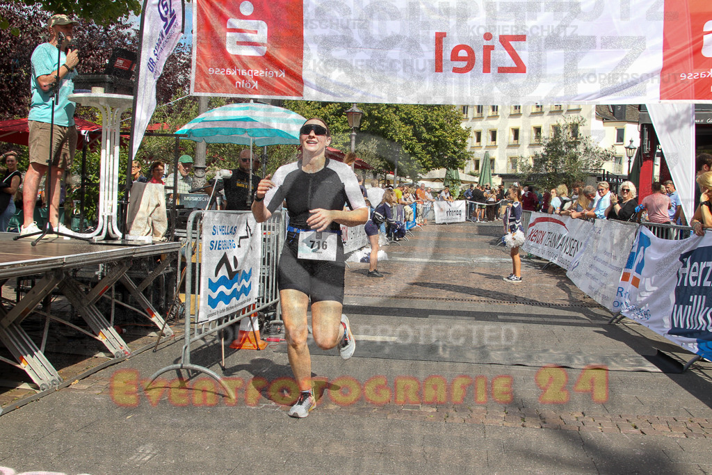 250824_1508_EV4_2702 | Sportfotografie im Rhein-Sieg Kreis, Köln, Bonn, NRW, Rheinland Pfalz, Hessen, etc. Unser Tätigkeitsfeld umfasst den Laufsport vom Volkslauf über den Marathon, Duathlon, Triathon bis zum Ultralauf wie Kölnpfad Ultra oder Schindertrail.