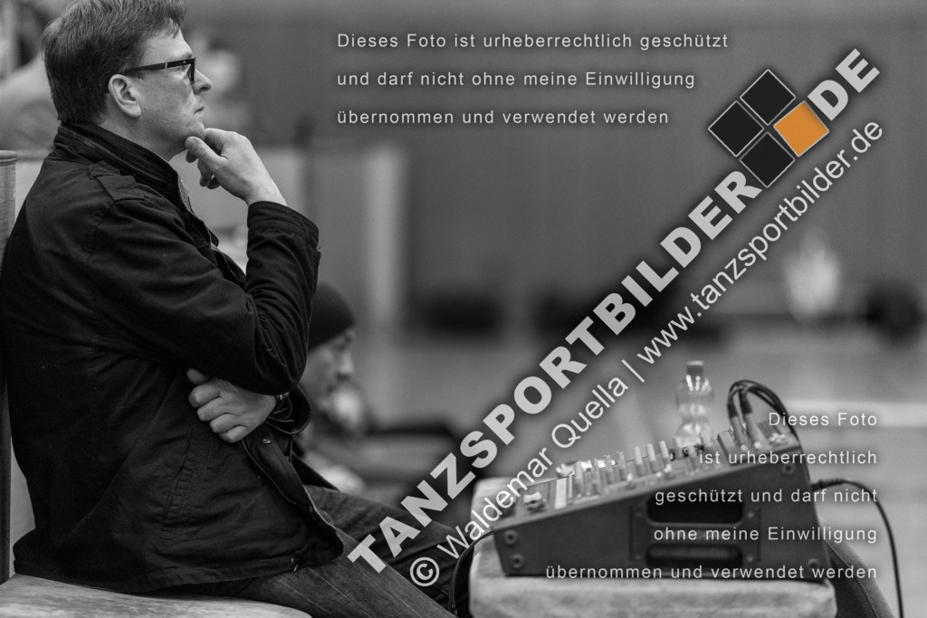 20231020-00521 | Hier finden Sie Tanz Bilder vom Latein und Standard Formationen tanzen. Sportbilder vom Tanzsport. Schöne Fotos und von Weltmeisterschaft, Europameisterschaft, Bundesliga, Regionalliga, Oberliga und Landesliga sowie von GOC Stuttgart, DanceComp, WM Bremen