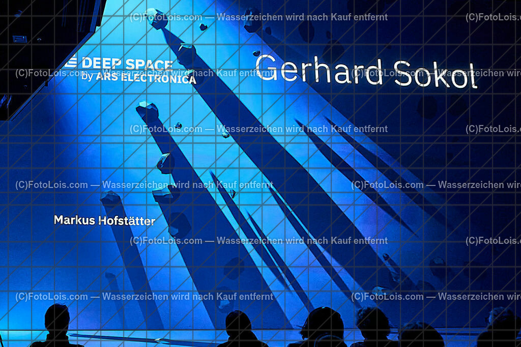 ALP8802_Linz_ARS-Elektr_MH_Nassplattenfotografie_Sokol Gerhard | (C)FotoLois.com, Alois Spandl, Linz an der Donau - ARS Elektronica Center, Multimediashow über Nassplattenfotografie von Markus Hofstätter, Fr 13. Oktober 2023.