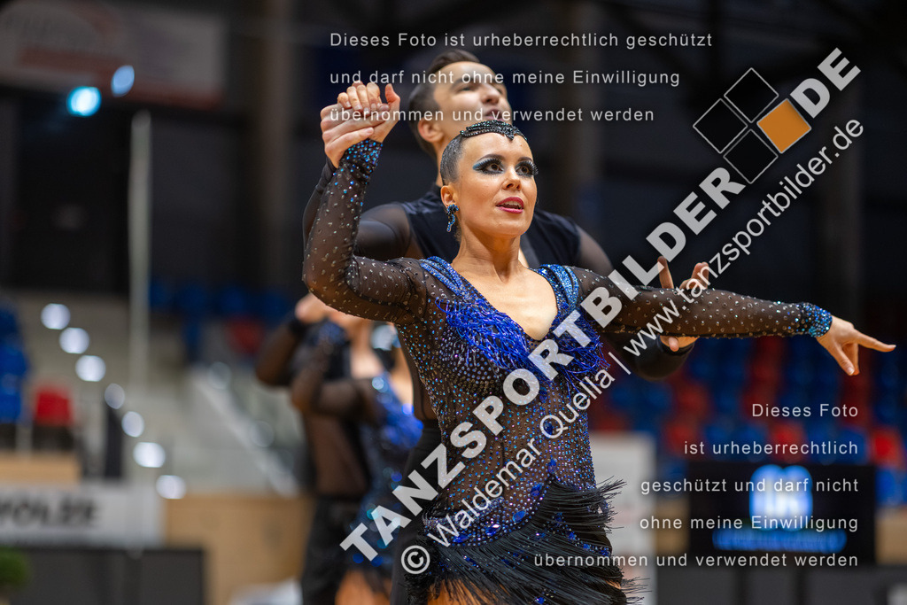 20260328-00389 | Hier finden Sie Tanz Bilder vom Latein und Standard Formationen tanzen. Sportbilder vom Tanzsport. Schöne Fotos und von Weltmeisterschaft, Europameisterschaft, Bundesliga, Regionalliga, Oberliga und Landesliga sowie von GOC Stuttgart, DanceComp, WM Bremen
