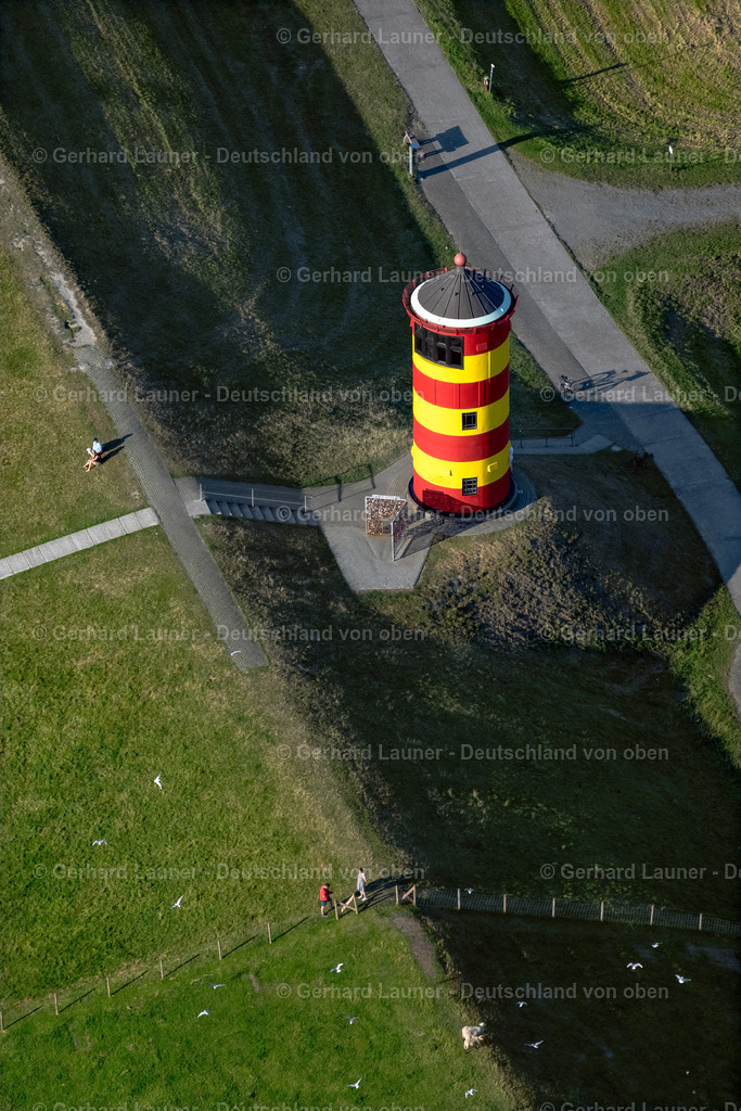 4038444 | KRUMMHöRN 07.08.2020 Leuchtturm als historisches Seefahrtzeichen " Pilsum Leuchtturm " in Krummhörn im Bundesland Niedersachsen, Deutschland. Weiterführende Informationen bei: Ostfriesland Tourismus GmbH. // Lighthouse as the historical nautical sign " Pilsum lighthouse " in Krummhorn in the state Lower Saxony, Germany. Further information at: Ostfriesland Tourismus GmbH. Foto: Gerhard Launer