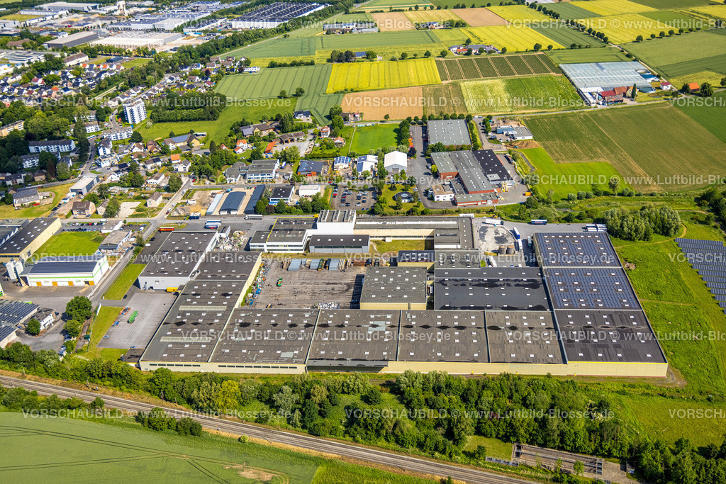 Werl220600686 | Luftbild, Kettler GmbH Werk Mersch, Gewerbegebiet Zur Mersch, Werl, Soester Boerde, Nordrhein-Westfalen, Deutschland