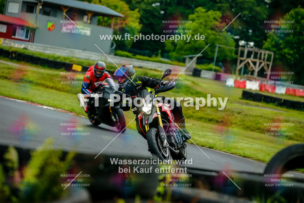 VBK-3919 | Hier findet Ihr Bilder von Touristenfahrten auf der Nürburgring Nordschleife oder von anderen Veranstaltungen die ich besucht habe. Viel Spass beim Durch Schauen 