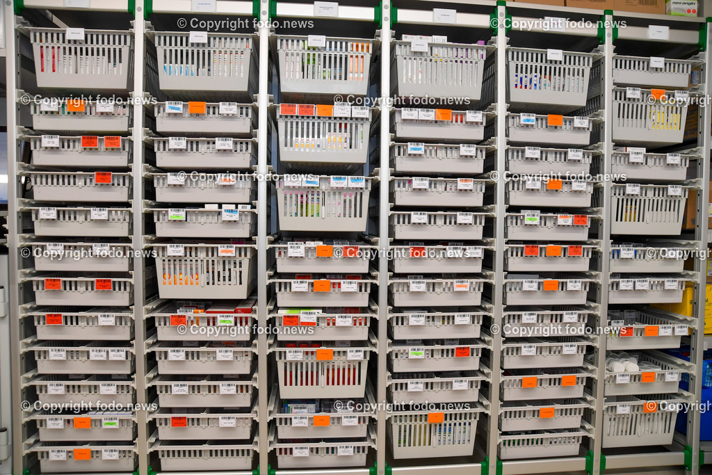 Salvida_ Kirchham_ 09.05.2023-26 | 09.05.2023, Kirchham, AUT, Salvida Zentrum fuer Gesundheit, im Bild Hausapotheke Lager