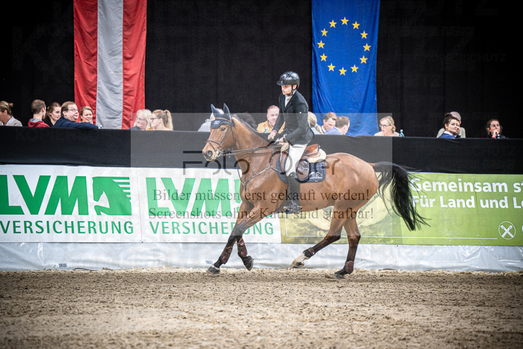 DOS_1987 | Entdecke hochwertige Reitturnierfotos von Foto Oger. Professionell, emotional und authentisch – jetzt Lieblingsmomente im Shop bestellen.Deutschlandweite Turnierfotografie. - Realisiert mit Pictrs.com