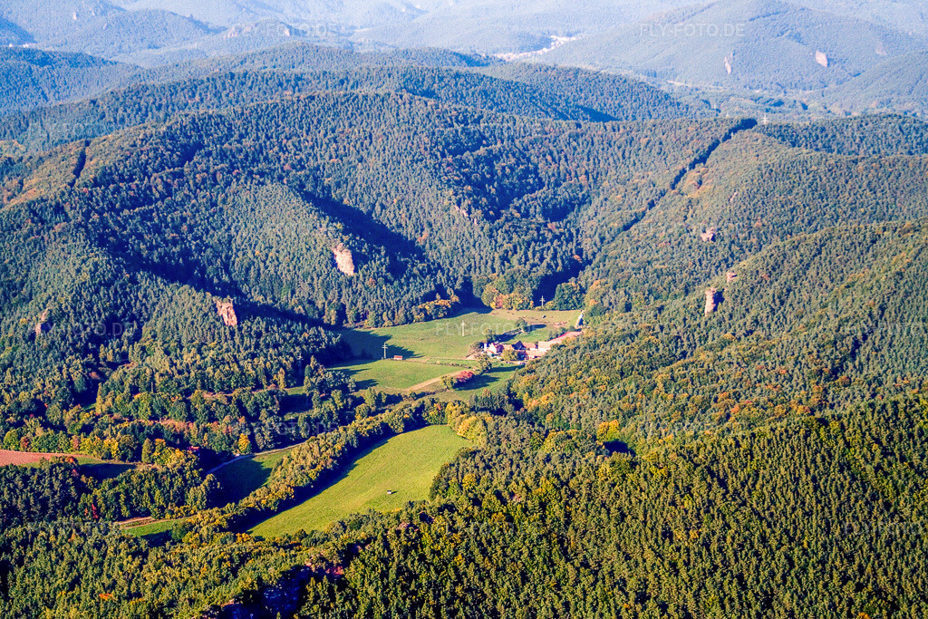 Luftbild: Bärenbrunnerhof im Bärenbrunner Tal in Busenberg im Bundesland Rheinland-Pfalz in Deutschland. Foto: IMG_13650.jpg vom 28.09.2008 durch Werner Riehm/FLY-FOTO.de