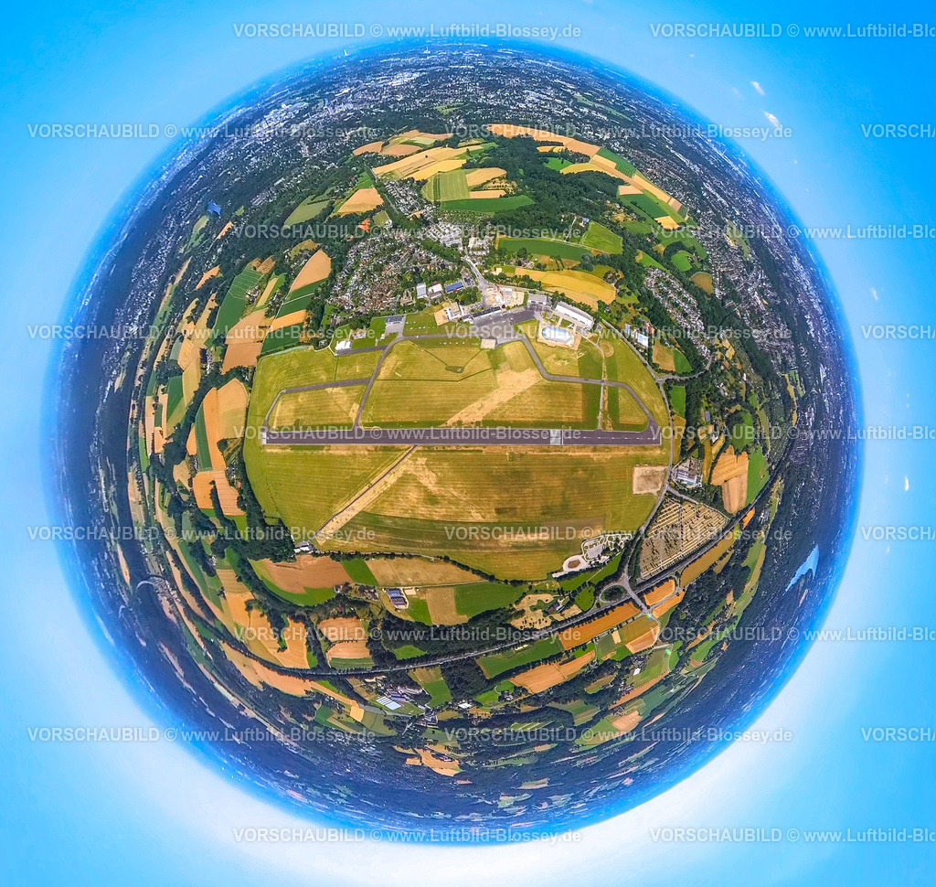Essen230790008FlughafenEssenMuelheim | Luftbild, Flughafen Essen/Mülheim, Startbahn und Landebahn, Zeppelinhalle, Erdkugel, Fisheye Aufnahme, Fischaugen Aufnahme, 360 Grad Aufnahme, tiny world, Holthausen - Südost, Mülheim an der Ruhr, Ruhrgebiet, Nordrhein-Westfalen, Deutschland