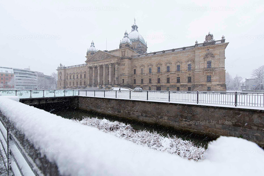 _M5D4206 | Leipzig Wandbilder Drucke Prints Leinwand Stadtmotive Leipzig Fotosdruck Kunstdrucke Bilder Leipzig Stadtansichten Acrylglasbilder Leipzig Wanddeko Fine Art Prints Wandbilder Büro Leipzig Bilder Praxis Zuhause Bilderdruck Poster Posterlounge Kunstdrucke - Realisiert mit Pictrs.com