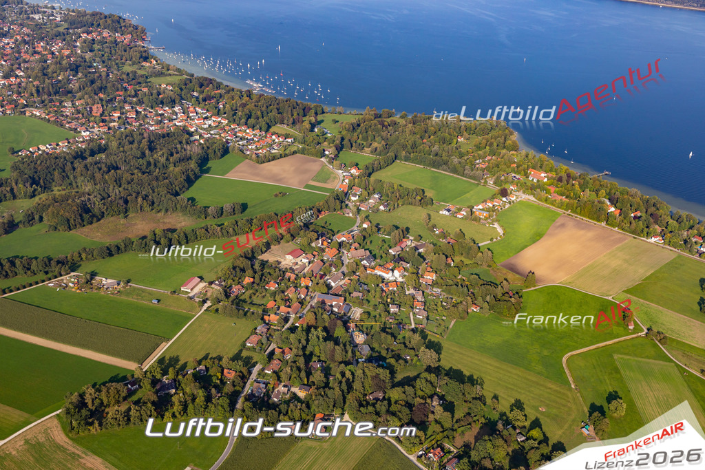Aktuelles Luftbild von Holzhausen  - Die Luftaufnahme wurde 2020 mittels UL-Flugzeug erstellt ( keine Drohne ) - hochauflösende Kamera-Systeme von  Canon -Beste Qualität - Für grossformatige Ausdrucke geeignet. Die Geschenkidee !