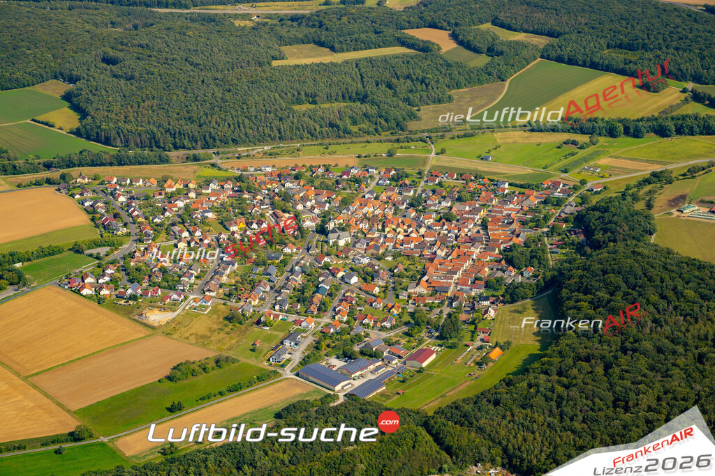 Das Luftbild zeigt : Rottershausen Oerlenbach - Die Luftaufnahme wurde 2024 vom UL-Flugzeug aus erstellt ( keine Drohne ) - Hochauflösende Luftaufnahme - Für grossformatige Ausdrucke geeignet. Die Geschenkidee !Mit Lizenz und Bildrechte bestellbar