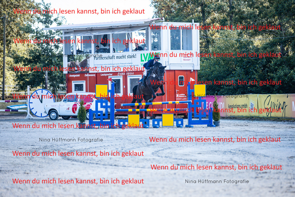 BK1A5621 | Turnierbilder Turnierfotos Nina Hüffmann Turnierfotografie Pferdefotografie Tierzeichnung Haustierzeichnung Pferdezeichnung Hundezeichnung Videograf  - Realisiert mit Pictrs.com