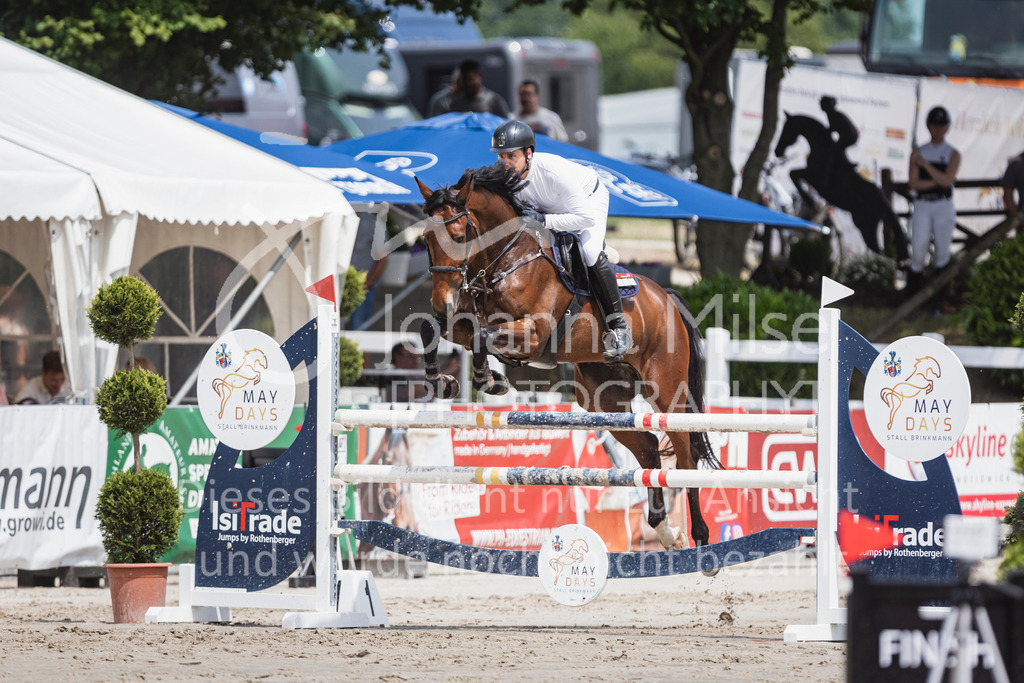 250531_MayDays_M2-SpringenmstAnf-751 | Deine schönsten Turniermomente als professionelle Fotos! Entdecke hochwertige Pferdesport-Fotografie im Online-Shop. Jetzt Fotos finden & bestellen!