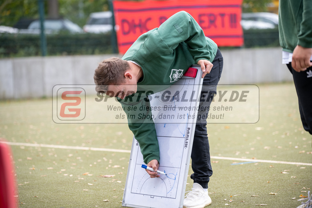 SFE_20231022_0093 | Deutsche Meisterschaft Weibliche U16 Finale Uhlenhorst Mülheim - Düsseldorfer HC am 22.10.2023 in Köln (Düsseldorfer Hockeyclub 1905 e.V.), Photo: Stephan Fehrmann 2023 (Sports-Gallery)