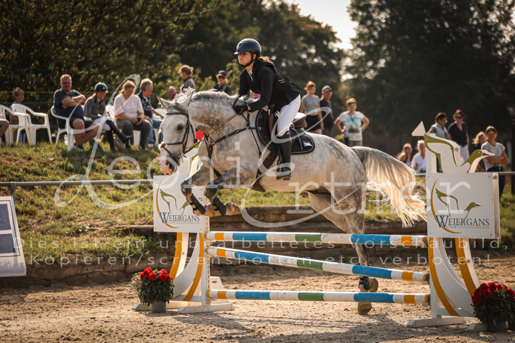 01.FrSpE00256 | Leoni Ertmer Photography - Realisiert mit Pictrs.com