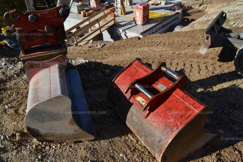 bib-lg01-baustelleneinrichtung-0105 | Nach LV-Leistungsgruppen sortierte Detailfotos über den Bau eines Hauses. Alle Hausbau-Bilder direkt vom Urheber und Autor der Website Haus-Selber-Bauen.com