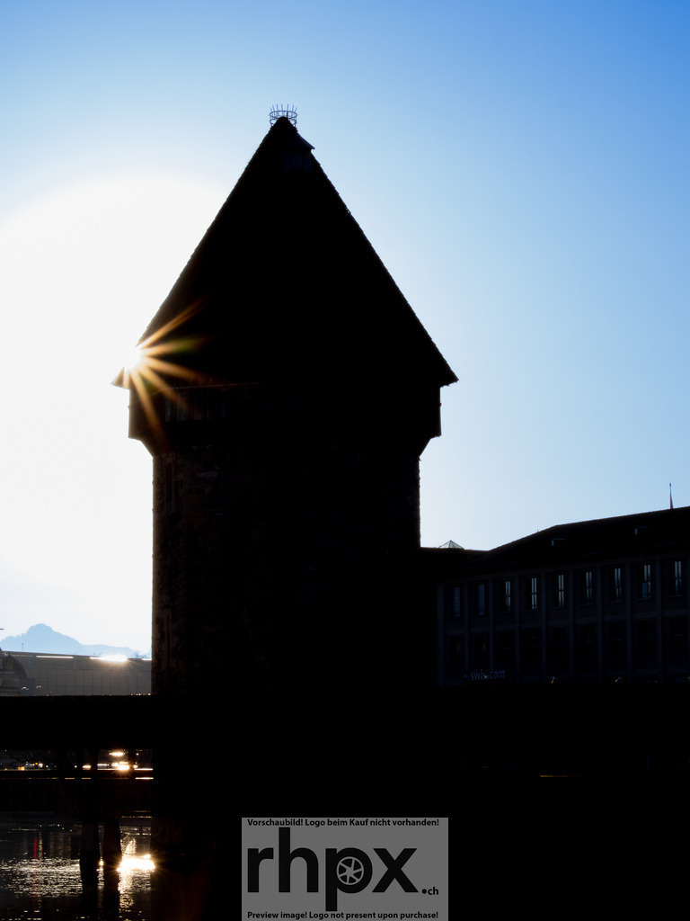 Morgenstimmung Luzern | Stimmungsvolle Fotokunst aus Luzern. Erlebe den Pilatus, den See und die Stadt Luzern in exklusiven Aufnahmen in der Fotogalerie & Shop. - Realisiert mit Pictrs.com
