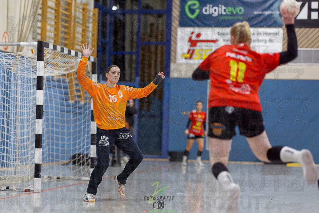 Frauen Regionalliga (HHV); HSG Wettenberg - TV Hüttenberg | Frauen Regionalliga (HHV); HSG Wettenberg - TV Hüttenberg am 06.12.2025 in Launsbach (Wettenberg) (Halle GS Launsbach (Wettenberg))Photo © 2025 - Jörg Heinrich - Realisiert mit Pictrs.com