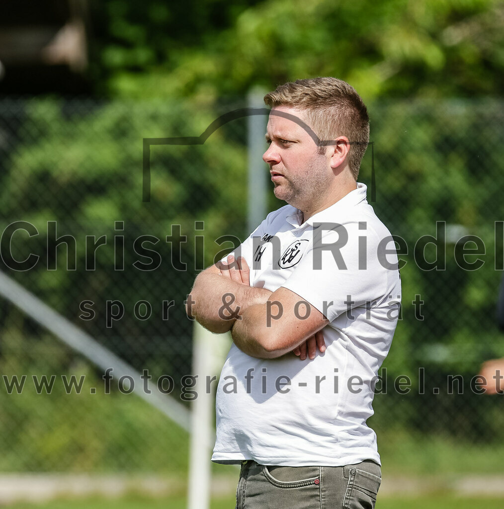 2023-07-02_068_SV_Walpertskirchen_gegen_FC_Herzogstadt | Walpertskirchen, Deutschland, 02.07.2023:
Fußball, Kreisliga 2023 / 2024, Testspiel, SV Walpertskirchen gegen FC Herzogstadt, Endergebnis: 

Trainer Josef Heilmeier (SV Walpertskirchen)

Foto: Christian Riedel / fotografie-riedel.net