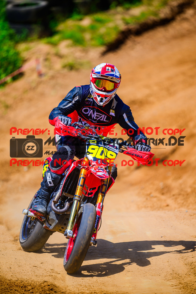 MaZZes_FotoMatrix_240512_6007705_8846 | S2