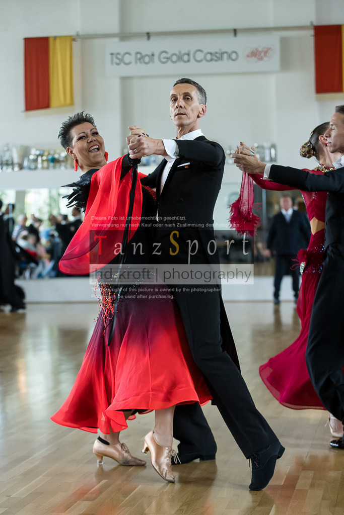 20240525_RL-Masters3-Std_5637 | Tanzsportbilder, Standardtanz, Lateintanz, WDSF, DTV, LTVB, dancecomp, goc, hessen tanzt, blaues band der spree, walzer, tango, wiener walzer, slowfox, quickstepp, samba, rumba, cha-cha-cha, paso doble. jive, hd-kroft photography, turniertanzsport