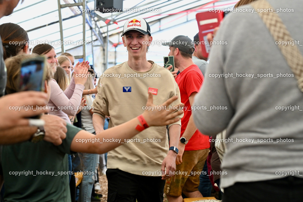 Empfang Daniel Tschofenig | Einzug Daniel Tschofenig, Empfang Daniel Tschofenig, Empfang Daniel Tschofenig am 10.05.2025 in Hohenthurn (Mehrzweckhaus Hohenthuurn), Austria, (Photo by Bernd Stefan)