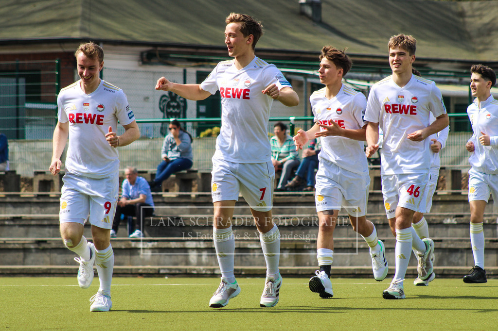 Bundesliga Herren HTC Uhlenhorst Mülheim - Rot-Weiß Köln 13.04.24 Mülheim-124 | lanaschraderfotografie - Realisiert mit Pictrs.com