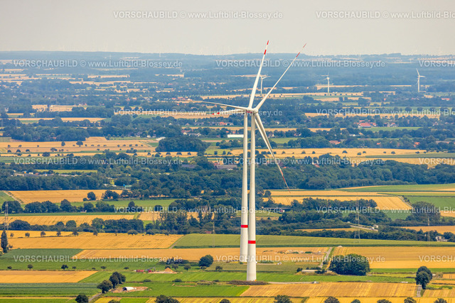 Werl240711811 | Luftbild, Blick entlang der Werler Landstraße Landesstraße L969 Richtung Ostönnen mit Wiesen und Feldern und Windrädern, Fernsicht, Westönnen, Werl, Soester Börde, Nordrhein-Westfalen, Deutschland