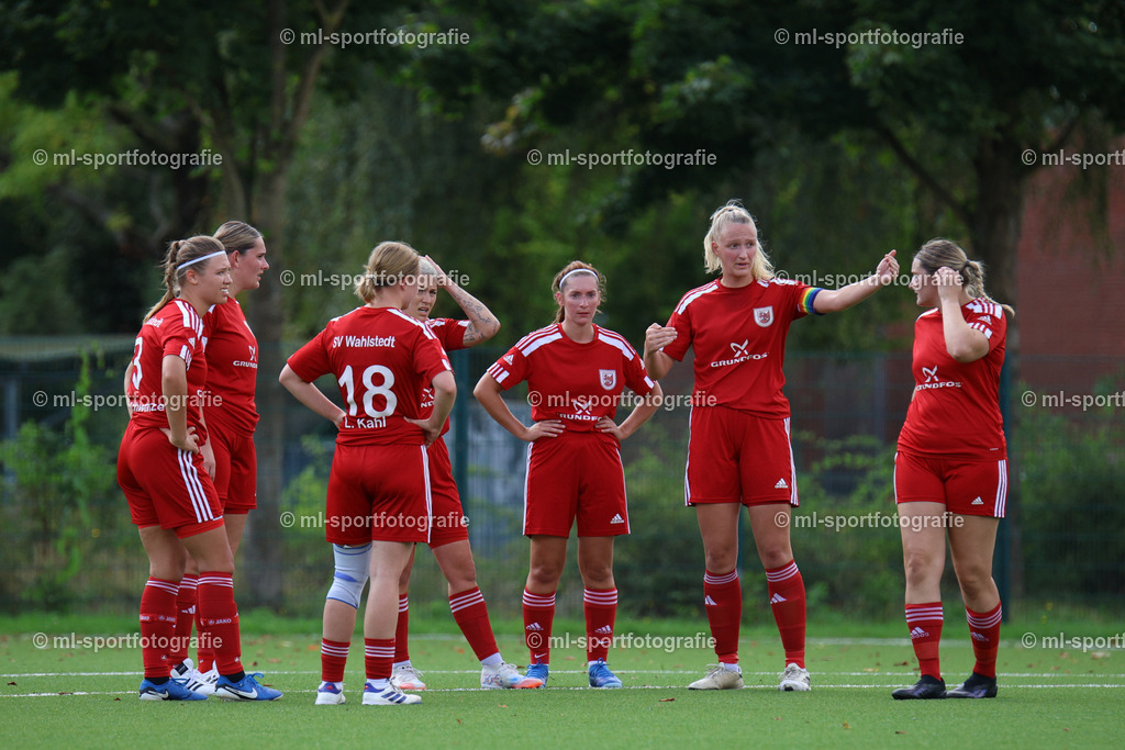 Fußball I Frauen I Saison 2025/2026 I Oberliga Schleswig-Holstein I 2. Spieltag I SV Wahlstedt - SV Frisia 03 Risum-Lindholm | ml-sportfotografie - Realisiert mit Pictrs.com