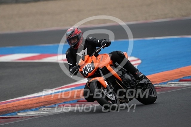 2024_05_24_PBK_15196 | Sportfotografie; SlowMotion; Video; Rennstrecke; Hafeneger; Speer; Racing; RSE; BMW; CBO; Trackday; Motorsportarena; Hockenheimring; Brno; Most; Barcelona; Valencia