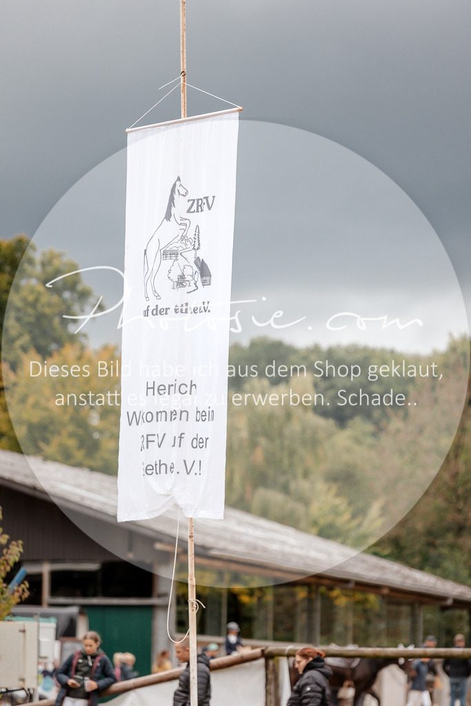 3I6A8884 | Stimmungsvolle Portraits und Reitsportfotografie im Ruhrgebiet und im Münsterland.

Pferdefotografie, Hundefotografie, Tierfotografie, Reportagen, Portraits von Tier und Mensch, Turnierfotografie in Bochum, Recklinghausen, Marl, Haltern am See, Dülmen.. - Realisiert mit Pictrs.com