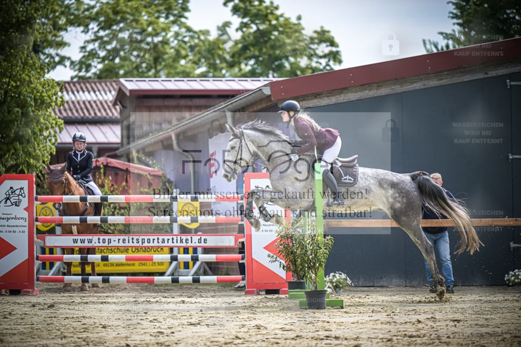 DOS_0918 | Entdecke hochwertige Reitturnierfotos von Foto Oger. Professionell, emotional und authentisch – jetzt Lieblingsmomente im Shop bestellen. - Realisiert mit Pictrs.com