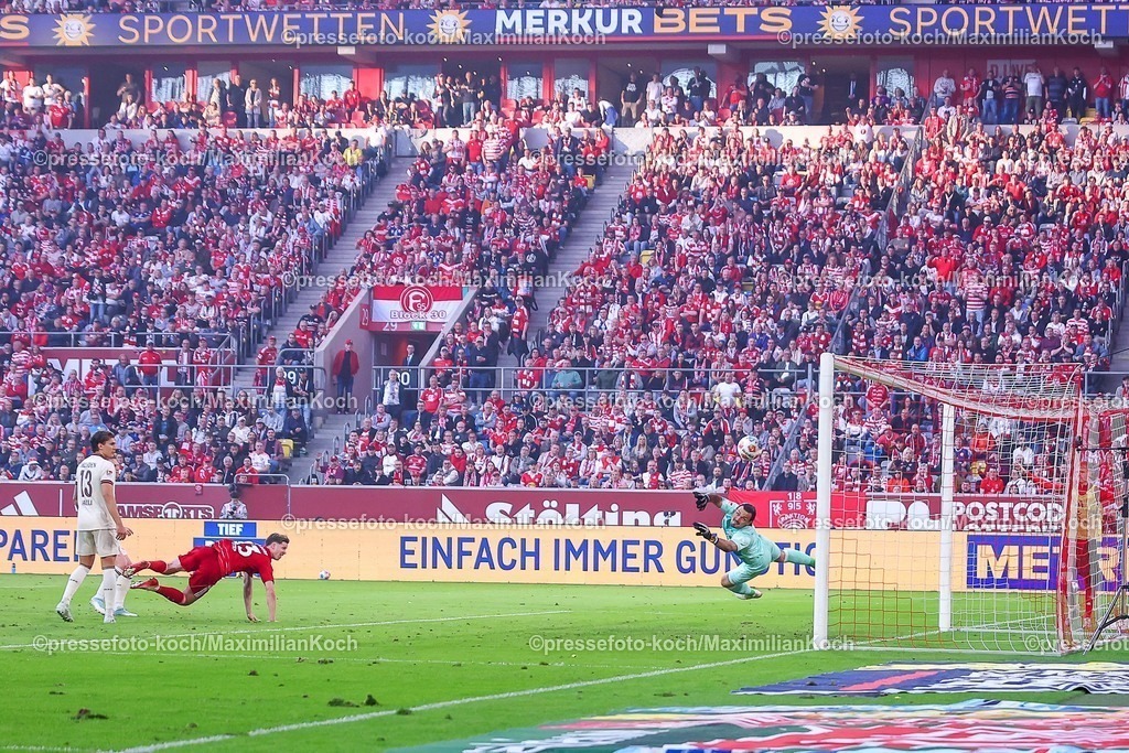 F9524042601062 | 24.04.2026, Fußball, Fortuna Düsseldorf - SC Dynamo Dresden, 2. Fußball Bundesliga, Herren, Merkur Spiel-Arena, 31. Spieltag, Saison 2025 2026: Latte Lattentreffer Lattenschuss Cedric Itten&nbsp;(Fortuna Düsseldorf #13)  DFB regulations prohibit any use of photographs as image sequences and or quasi-video.