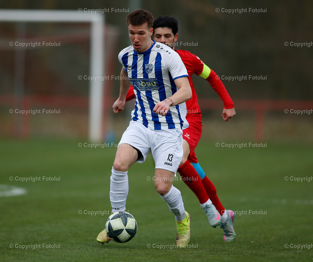A_LUI_28032026_04 | SPORT,FUSSBALL, LT1 OOE LIGA ASKOE OEDT 1B-SV ZEBAU BAD ISCHL 28.03.2026 IM BILD:  BUENYAMIN KARATAS (OEDT1B) UND MARKO KRACUN (BAD ISCHL) FOTO:FOTLUI 