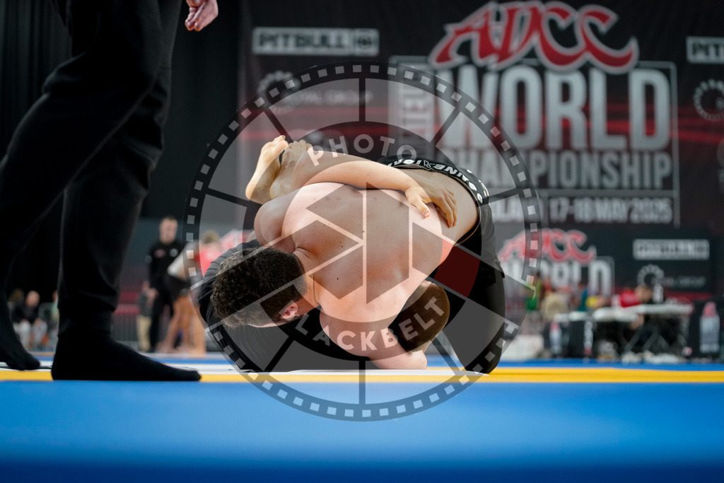 20250518PBB1378 | Athletes compete during the second day of the ADCC Amateur World Championship on May 18, 2025 in Warsaw, Poland. © Chiara Dazi / photoblackbelt