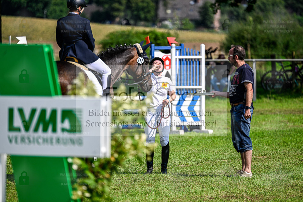 Reitturnier Hasbergen | Entdecke hochwertige Reitturnierfotos von Foto Oger. Professionell, emotional und authentisch – jetzt Lieblingsmomente im Shop bestellen. - Realisiert mit Pictrs.com