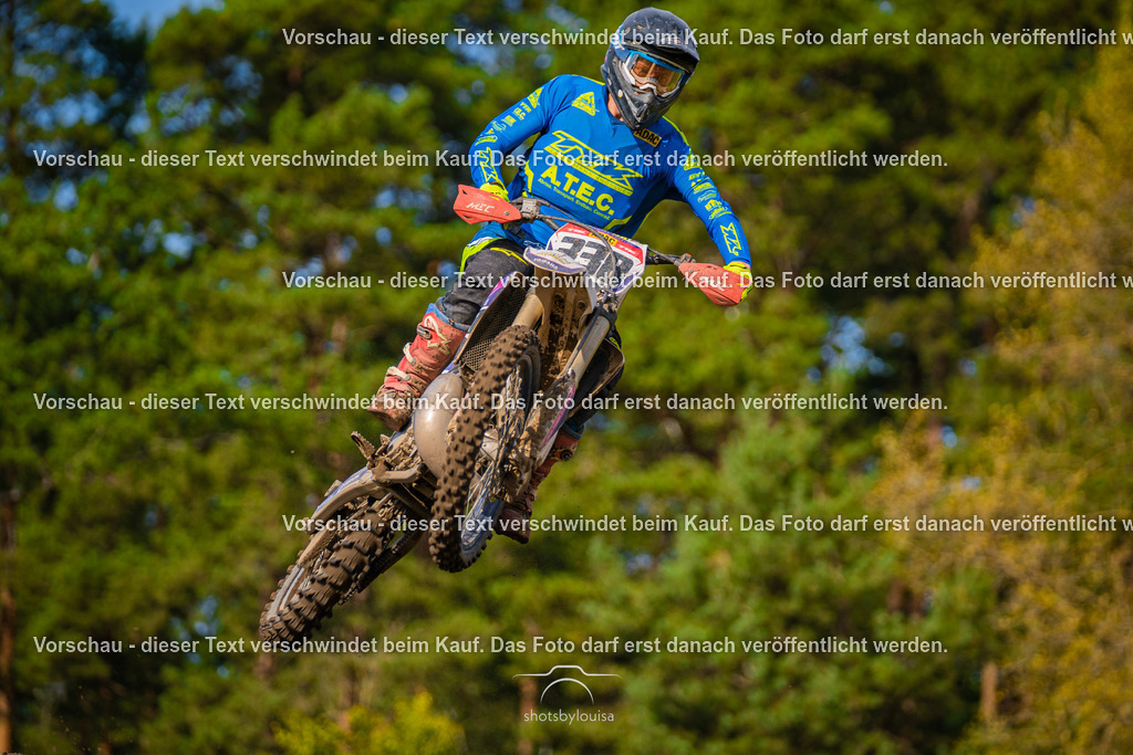 09_21_LM_Schenkenhorst-8315 | Sportfotografin aus Berlin-Brandenburg mit Fokus auf Motocross. Ich halte deine sportliche Leistung und echte Emotionen auf und neben der Strecke professionell fest. Entdecke die Fotos von deinem Rennen und bestelle sie direkt hier im Shop.