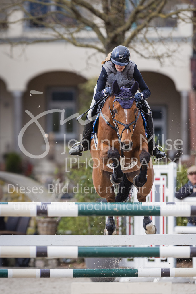 230426_HofSosath_S-Spr-410 | Deine schönsten Turniermomente als professionelle Fotos! Entdecke hochwertige Pferdesport-Fotografie im Online-Shop. Jetzt Fotos finden & bestellen!