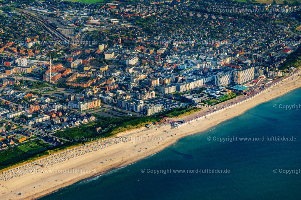 Sylt_Westerland_ELS_1263130825 | SYLT 13.06.2025 Küstenbereich der Nordsee - Insel im Ortsteil Westerland in Sylt im Bundesland Schleswig-Holstein. // Coastal area of the North Sea - Island in the district Westerland in Sylt in the state Schleswig-Holstein. Foto: Martin Elsen