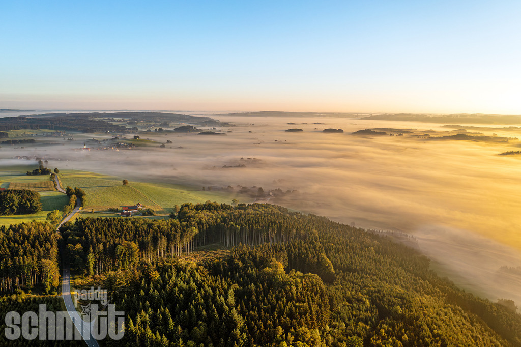 PS-Allgaeu-2026-166 | Entdecke die größte Bildgalerie der Region mit Fotografien aus dem Allgäu, der Bodenseeregion, Oberschwaben, dem Donautal und der Schwäbischen Alb. Landschaften, Luftaufnahmen und Reisefotografie als Wandbild und Fotokunst. - Realisiert mit Pictrs.com