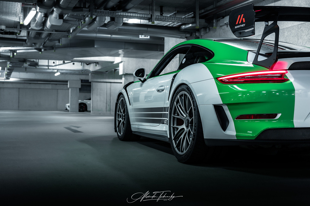 R6AT0341 _Alexander Tschuncky | Entdecken Sie die faszinierende Welt von Alexander Tschuncky Arts: Kreative Fotografie, atemberaubende Automobilkunst und hochwertiger Bilderdruck. Lassen Sie sich inspirieren! - Realisiert mit Pictrs.com