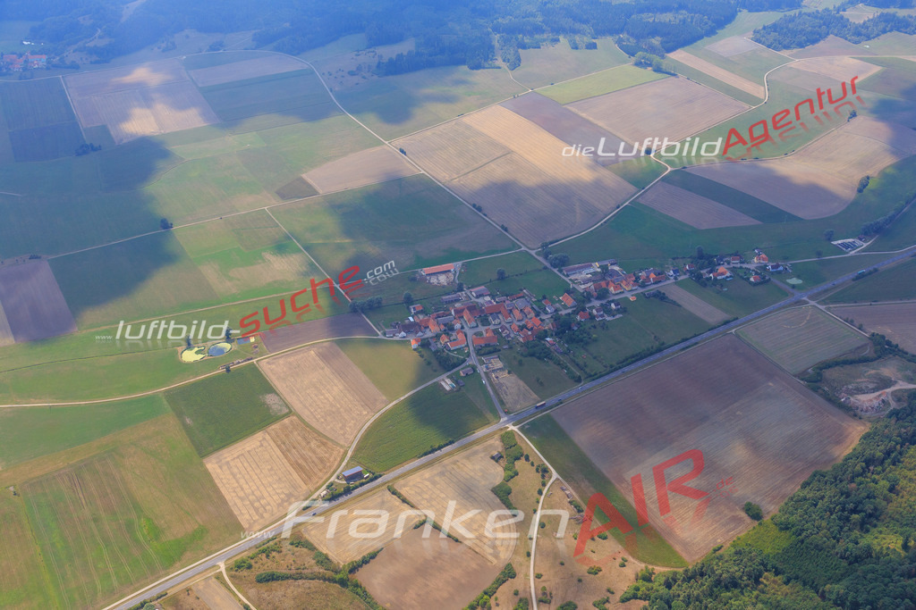 Luftbild von  Lehrberg - Luftaufnahme wurde 2015 von https://frankenair.de mittels Flugzeug (keine Drohne) erstellt - die Geschenkidee