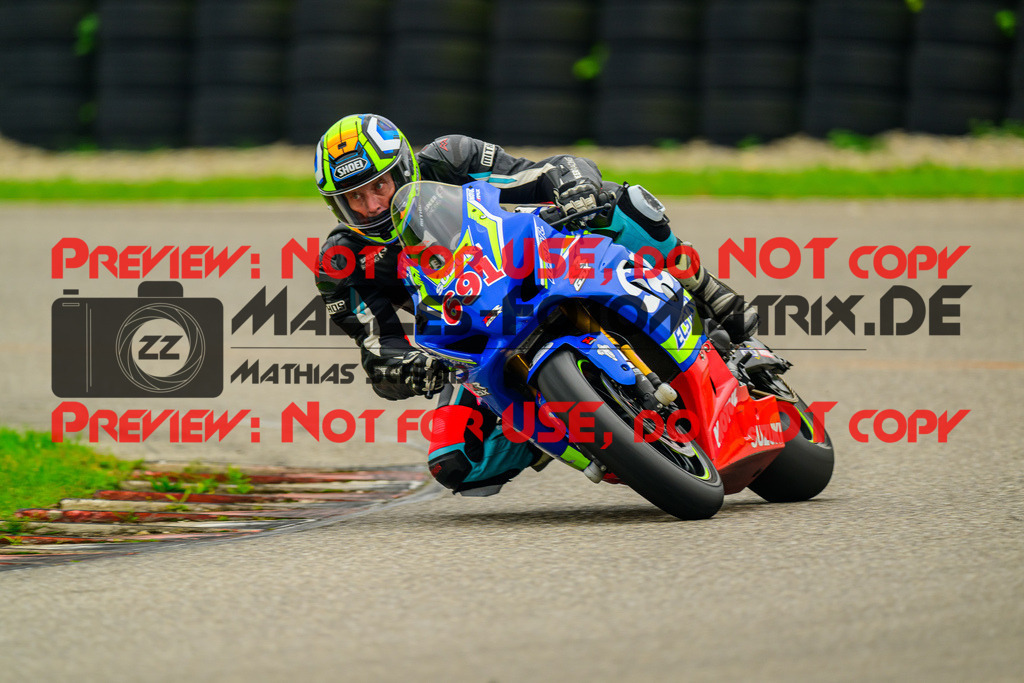 MaZZes_Fotomatrix_20241003_6007705_5136 | ROT