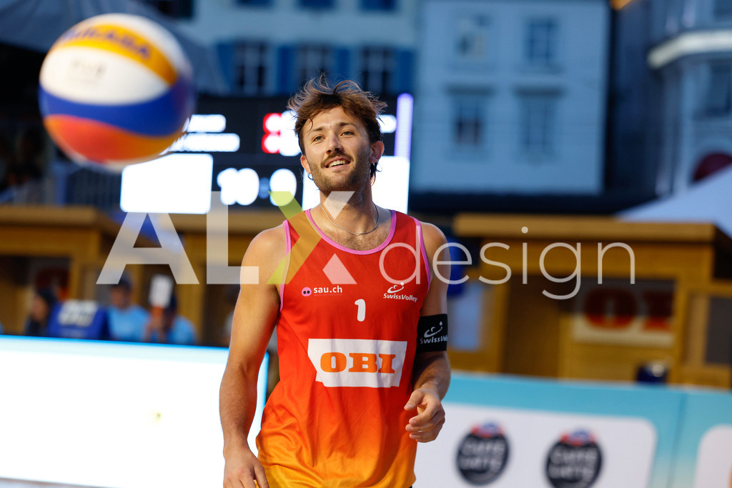 Obi BeachTour 2026 - Basel | BASEL, SWITZERLAND - JULY 17: LEO DILLIER (SUI)  during the Obi BeachTour 2026 match between DILLIER / FLÜCKIGER (SUI) and ALLEMANN / LEFFLER (SUI) at Barfüsserplatz on July 17, 2026 in Basel, Switzerland. - Realisiert mit Pictrs.com